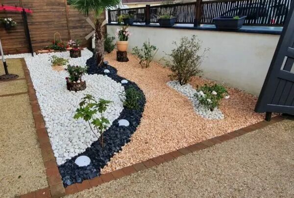 Création d'un massif minéral - Nozay